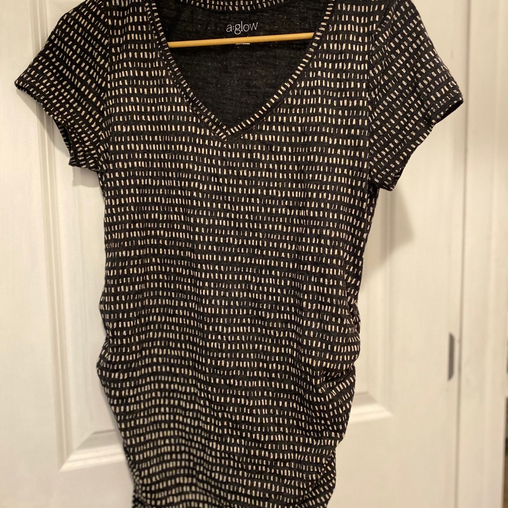 A Glow Pattern Maternity
